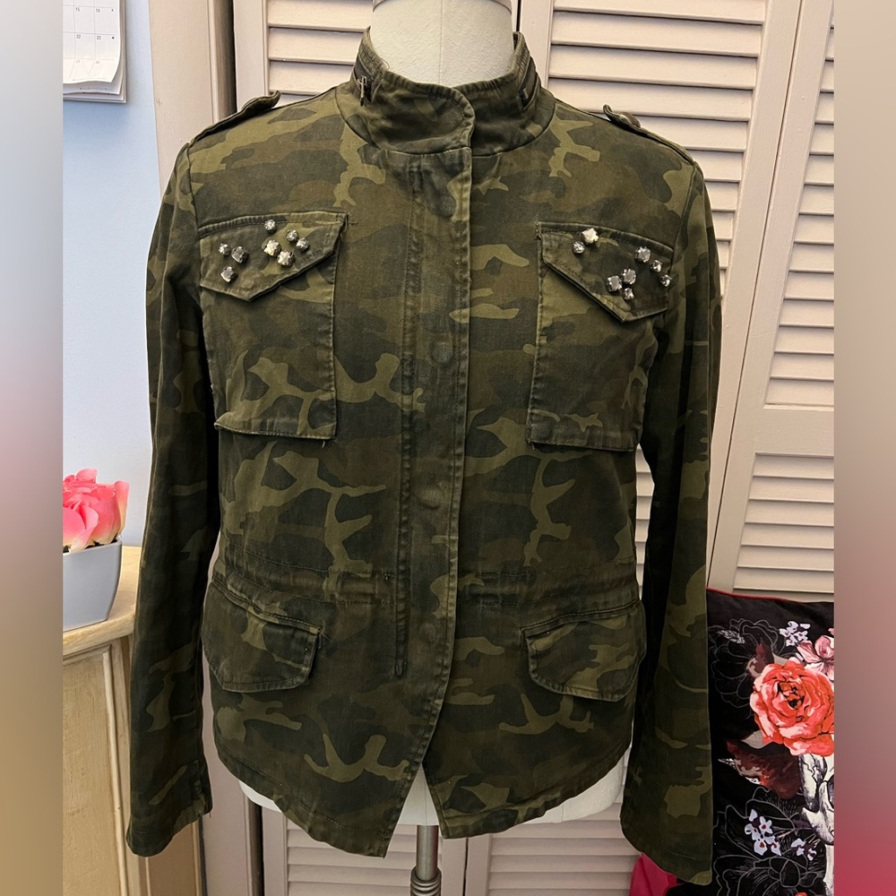💕PINK ENVELOPE CAMO BLING JACKET💕